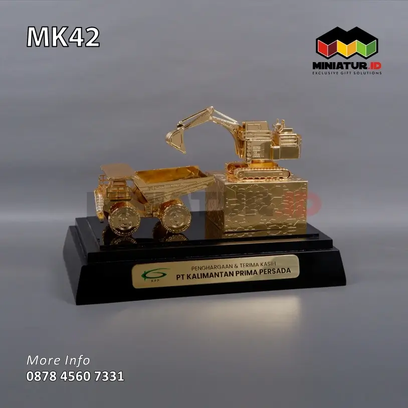 Miniatur Alat Berat Dump Truck & Excavator PT KPP