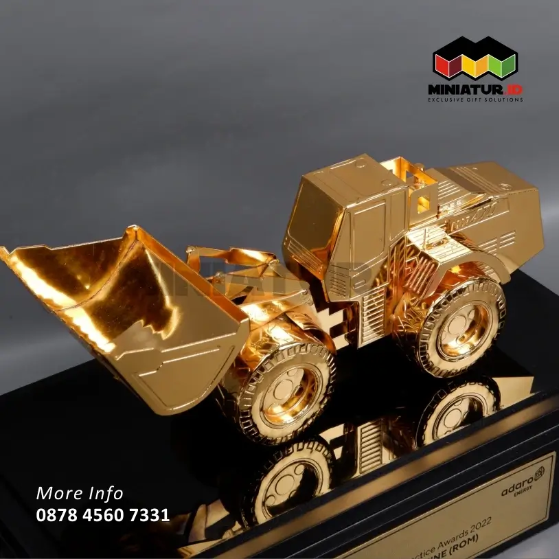 Detail Miniatur Alat Berat Wheel Loader
