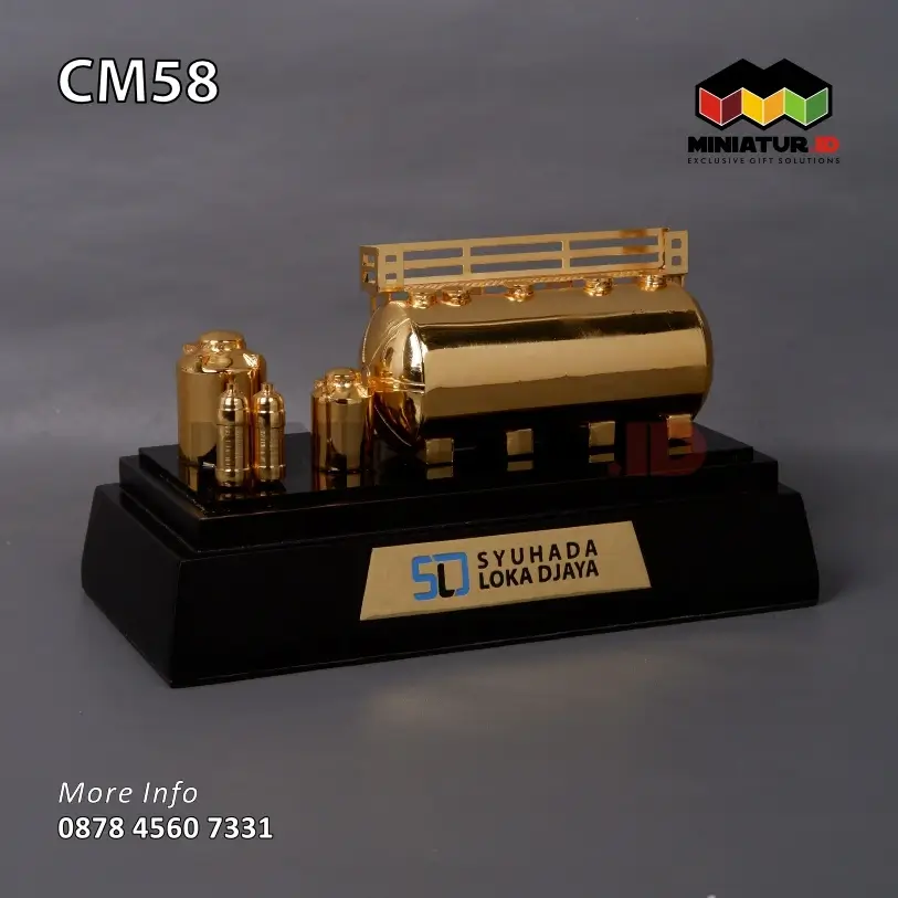 CM58 Miniatur Logam Tangki Syuhada Loka Djaya