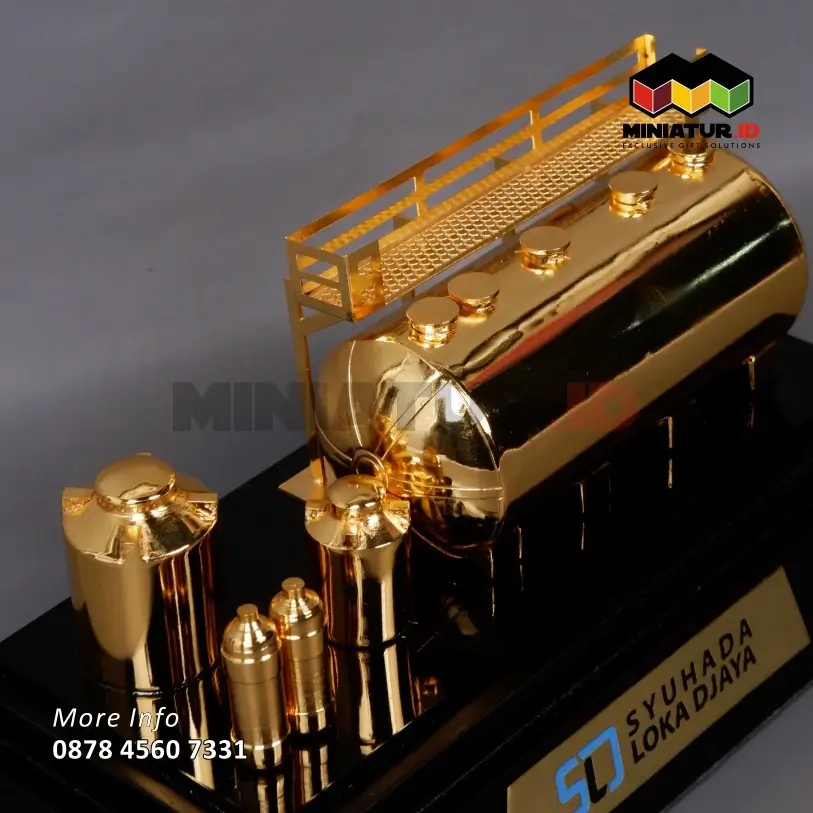 Detail CM58 Miniatur Logam Tangki Syuhada Loka Djaya