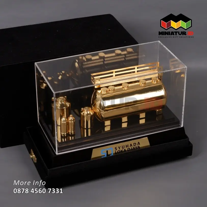 Box CM58 Miniatur Logam Tangki Syuhada Loka Djaya